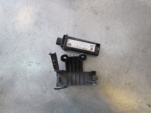 2004 Audi A8L LH Front Tire Pressure Monitor  Antenna 4E0907277