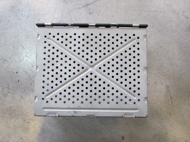 2004 Audi A8L Radio/Navigation Receiver K-Box 4E0035541