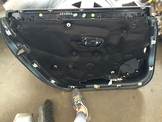 2004 Audi A8L Rear RH Passenger Door Panel