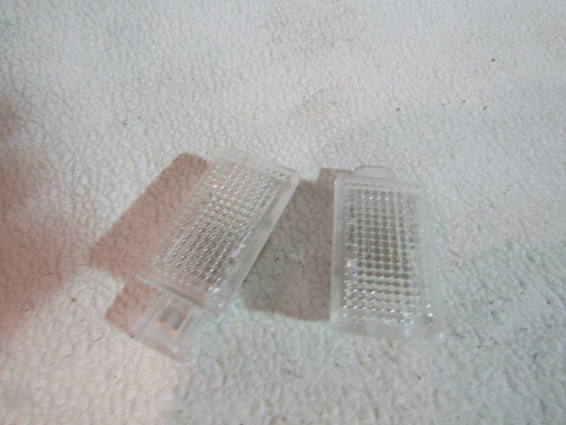 2004 Audi A8L Trunk Lights (2)