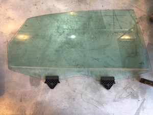 2004 Audi A8L Rear RH Passenger Door Glass