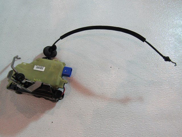 2004 Audi A8L Rear RH Door Lock Actuator 4E0839016B