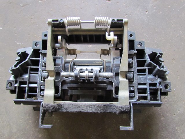 2004 Audi A8L RH Passenger Rear Door Handle