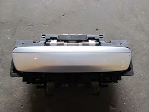 2004 Audi A8L RH Passenger Rear Door Handle