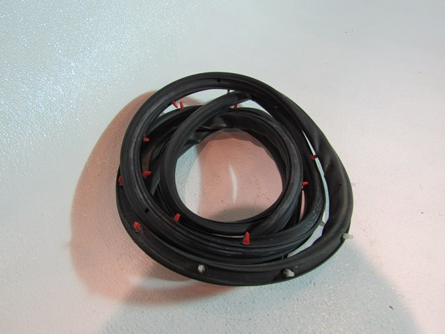 2004 Audi A8L LH Drivers Front Door Seal On Door