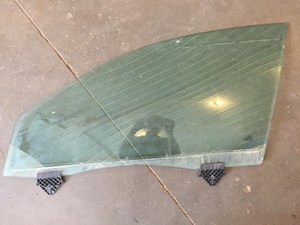 2004 Audi A8L Front LH Drivers Door Glass