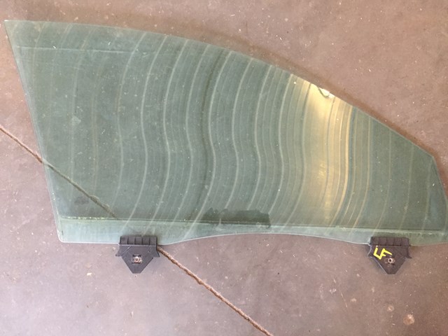 2004 Audi A8L Front RH Passenger Door Glass