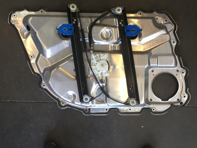 2004 Audi A8L Rear RH Passenger Window Motor w/Reg 4E0 959 802