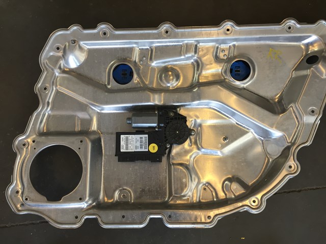 2004 Audi A8L Rear RH Passenger Window Motor w/Reg 4E0 959 802