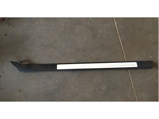 2004 Audi A8L Rear RH Passenger Door Sill Kick Plate
