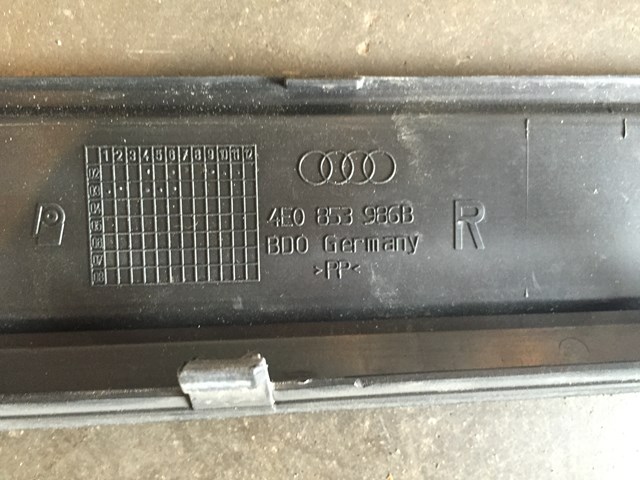 2004 Audi A8L Front RH Door Sill Kick Plate