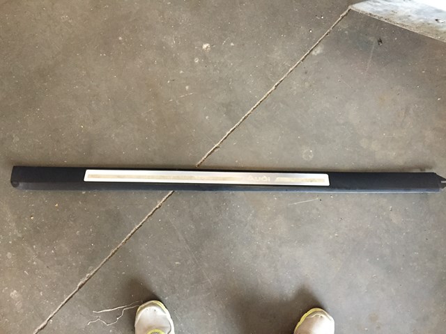 2004 Audi A8L Front LH Door Sill Kick Plate