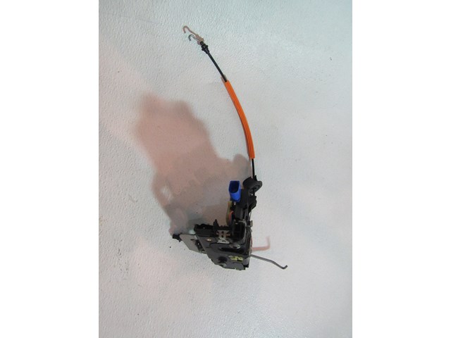 04 05 06 07 08 Audi A8L Front RH Door Lock Actuator 4E1837016