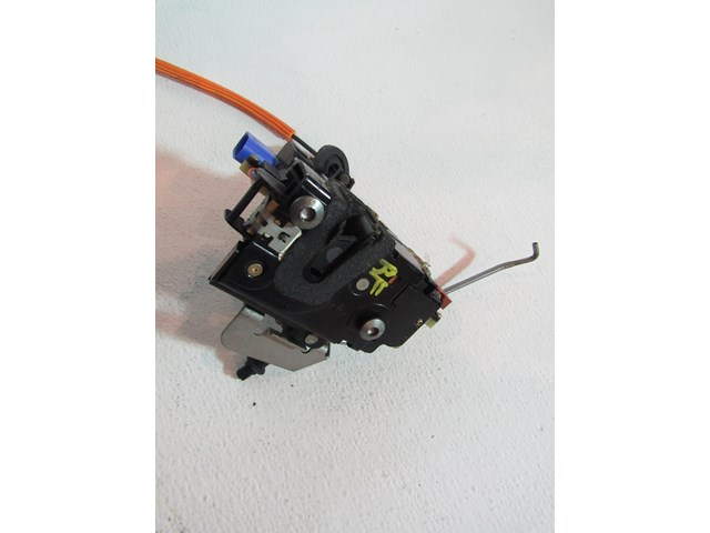 04 05 06 07 08 Audi A8L Front RH Door Lock Actuator 4E1837016