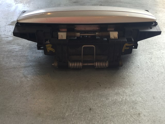 2004 Audi A8L Front RH Exterior Door Handle