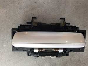 2004 Audi A8L Front RH Exterior Door Handle