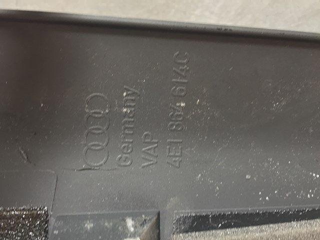 2004 Audi A8L Front RH Door Kick Panel 4E1 864 614l 