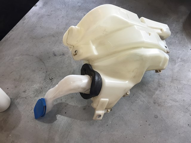 2004 Audi A8 A8L Windshield Washer Reservoir Tank W/ Pump OEM 4E0 955 453