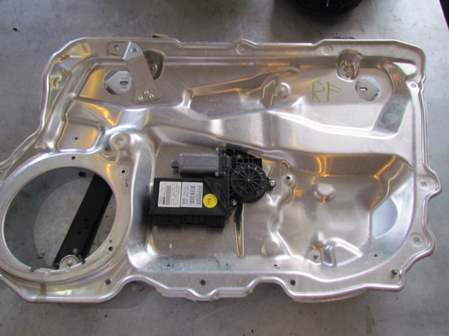 2004 Audi A8L Front RH Window Motor w/Regulator