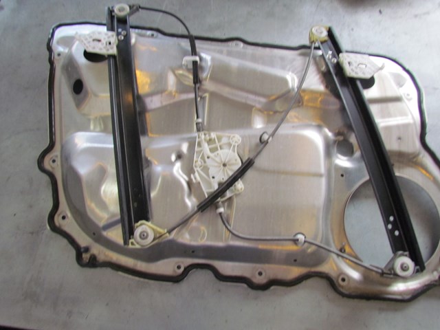 2004 Audi A8L Front RH Window Motor w/Regulator