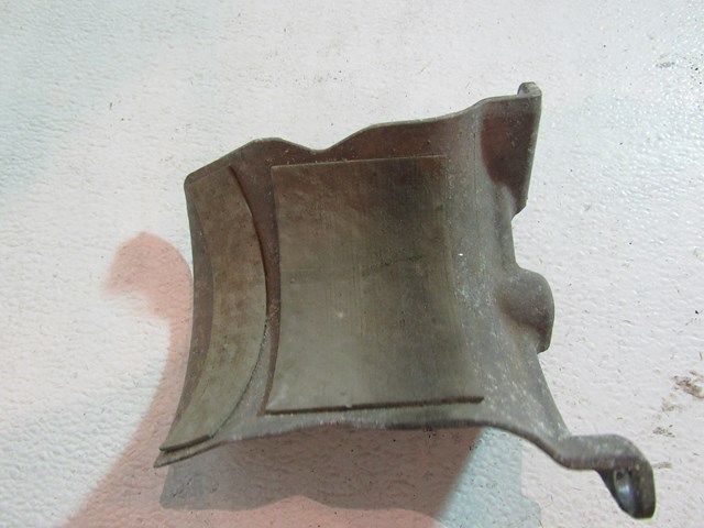 04 05 06 07 08  Audi A8L Rear RH Axle Shield 4E0 501 713