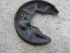 2004 Audi A8L Rear LH Dust Shield 4E0615611 