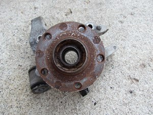2004 Audi A8L RH Passenger Rear Spindle