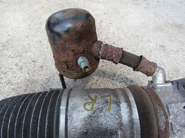 2004 Audi A8L LH Drivers Rear Air Strut 4E0616001E