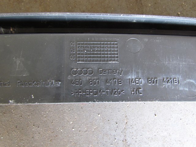 2004 Audi A8L Rear Bumper Reflector Above Bumper 4E0807417B