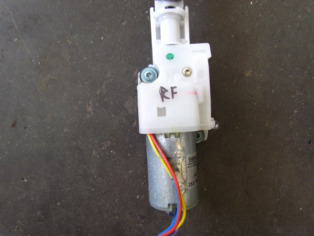 2004 Audi A8L Seat Belt Adjustment Motor 602044200