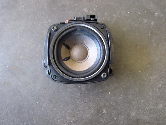 2004 Audi A8L Rear Deck Speaker 4E0035411G