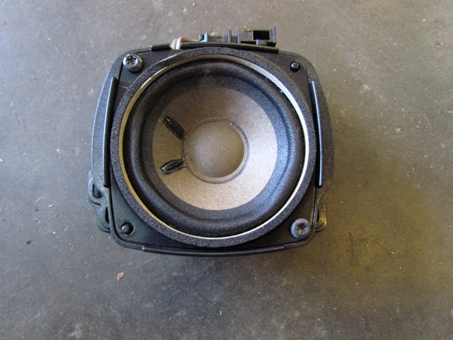 2004 Audi A8L Rear Deck Speaker 4E0035411 G