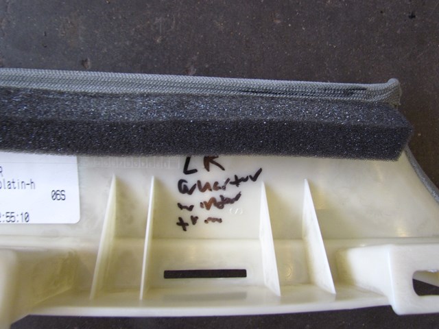 2004 Audi A8L Rear LH Quarter Window Trim 4E0 867 245