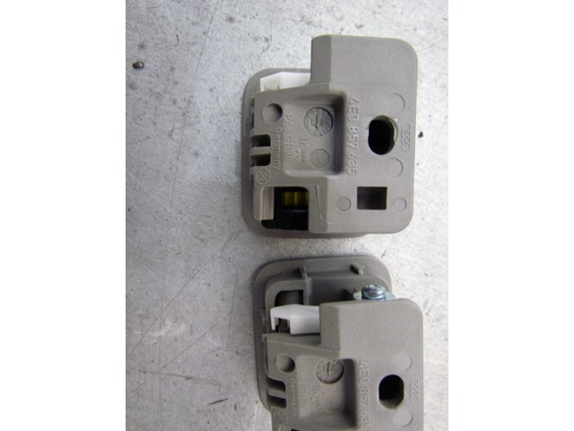 2004 Audi A8L Rear Coat Hanger Set (2)