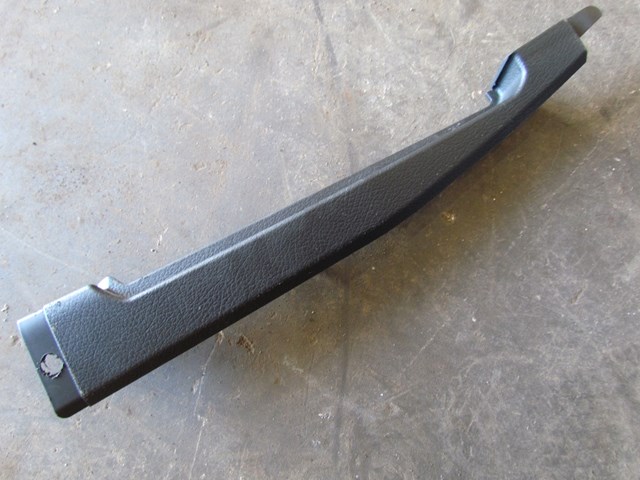 2004 Audi A8L RH Passenger Side Front Trim Panel 4E0868204B