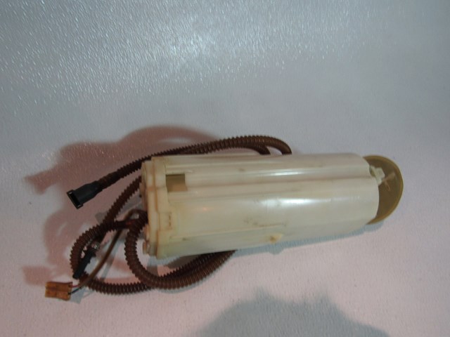 2004 Audi A8L LH Drivers Fuel Pump 