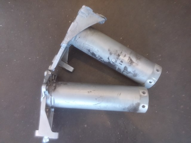 2004 Audi A8L Frame Horn Pair