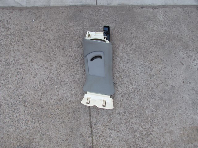 2004 Audi A8L LH Drivers B Pillar 4E0 867 239