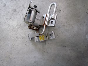 2004 Audi A8L Front RH Passenger Door Hinge Set