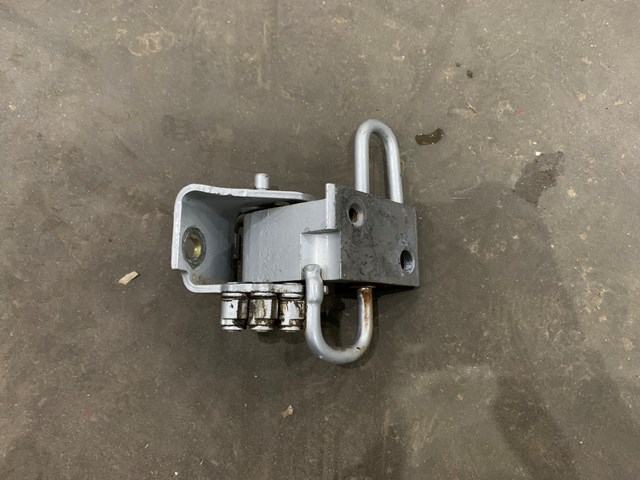 2004 Audi A8L Front LH Drivers Door Hinge