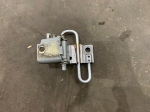 2004 Audi A8L Front LH Drivers Door Hinge