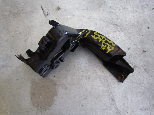 2004 Audi A8L Rear LH Drivers Side Skirt Moulding