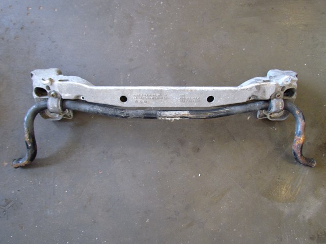 2004 Audi A8L Front Subframe & Sway Bar W/ Mounts 4E0199205K