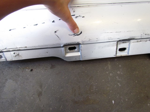 2004 Audi A8L RH Passenger Side Skirt 