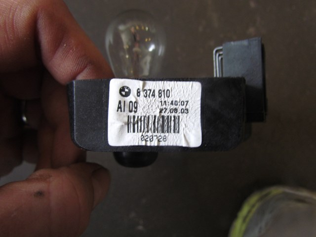 2004 BMW M3 RH Passenger Backup Tail Light Socket 8 374 810
