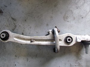 2004 Audi A8L RH Passenger Side Front Lower Control Arm 4E0407155