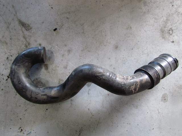 2004 Audi A8L Air Intake Tube 077129951C