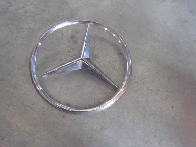 1972 Mercedes-Benz 280SE Trunk Lid Emblem Badge