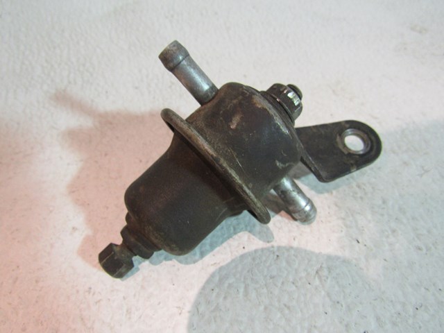 1972 Mercedes-Benz 280SE Fuel Pressure Dampener 0280161002 