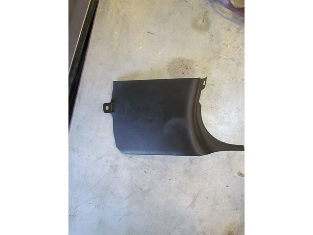 2007  Infiniti G35 Coupe Front RH Passenger Outer Kick Panel
